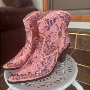 Helen’s Heart Sequin Cowgirl Boots Size 8 Worn Once